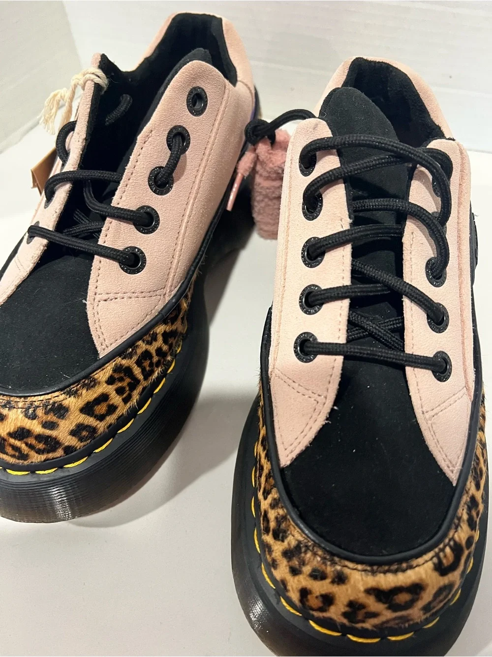 Dr. Martens Buzz 5-Eye powder pink suede With Leopard Print Women Size 7 - Picture 9 of 9